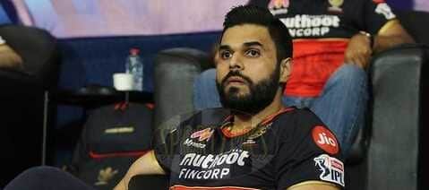 RCB Head of Marketing Nikhil Sosale Nabbed at Bengaluru Airport Over Chinnaswamy StampedeÂ